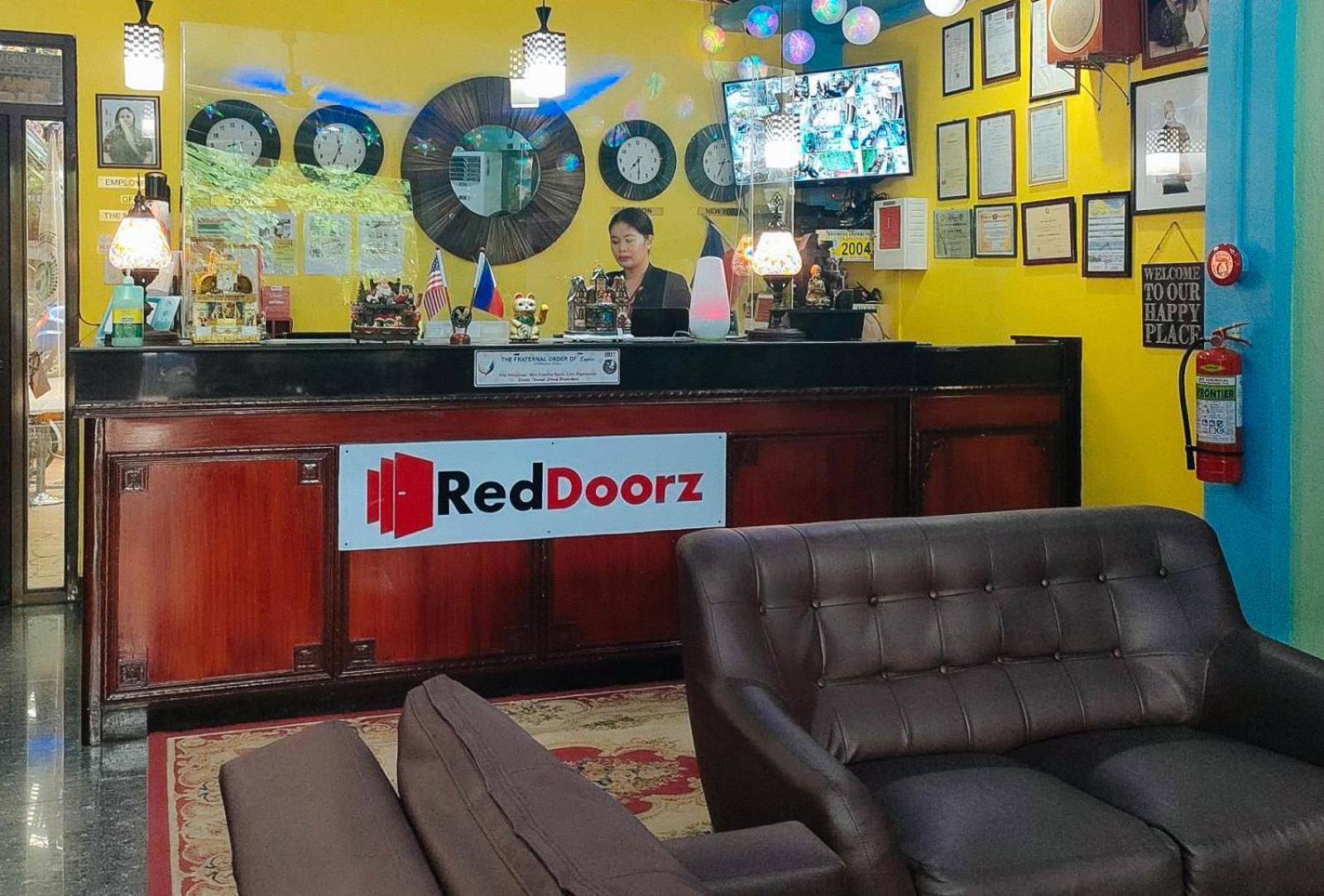 Reddoorz At New Casamila Hotel Palawan Puerto Princesa Eksteriør bilde