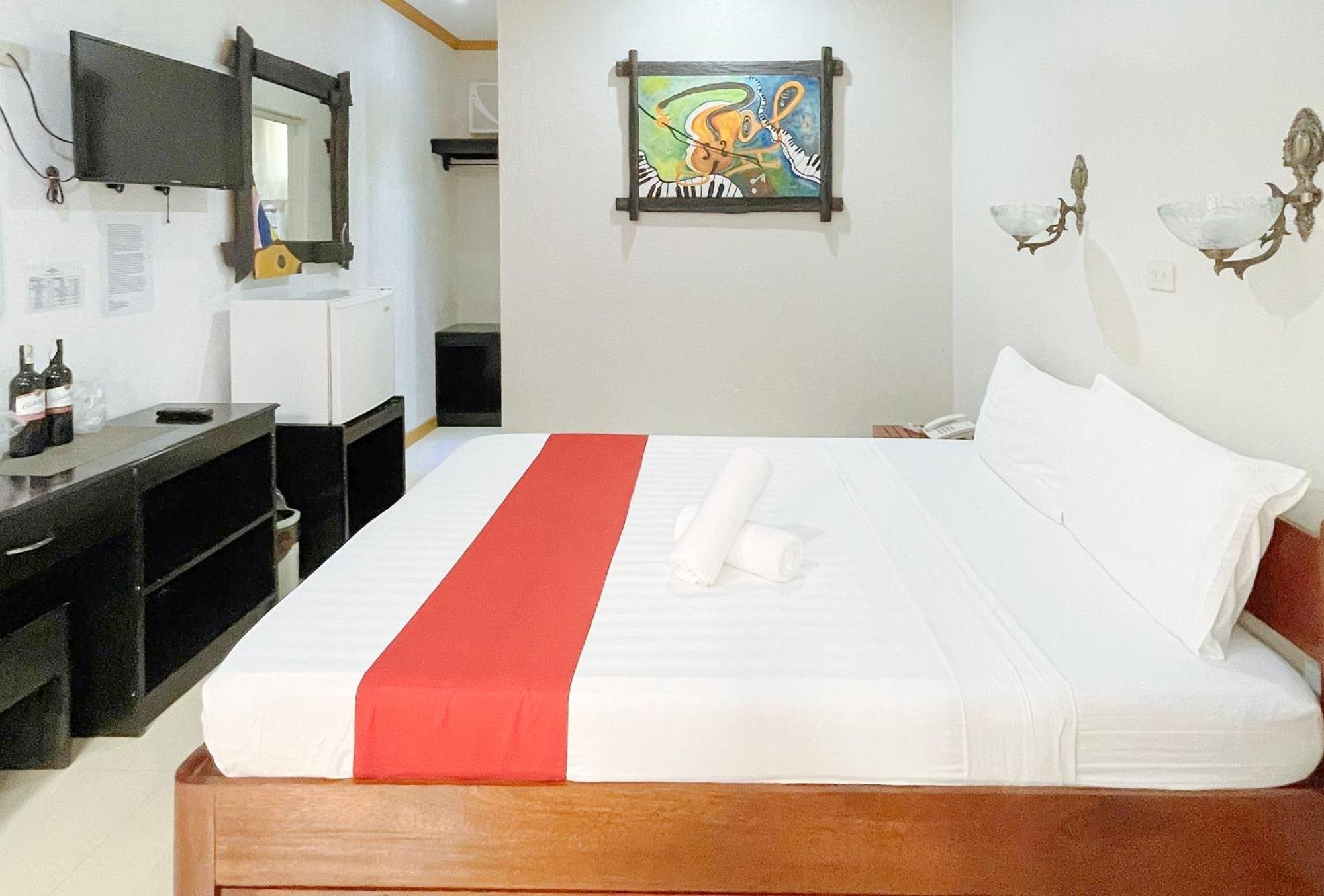 Reddoorz At New Casamila Hotel Palawan Puerto Princesa Eksteriør bilde