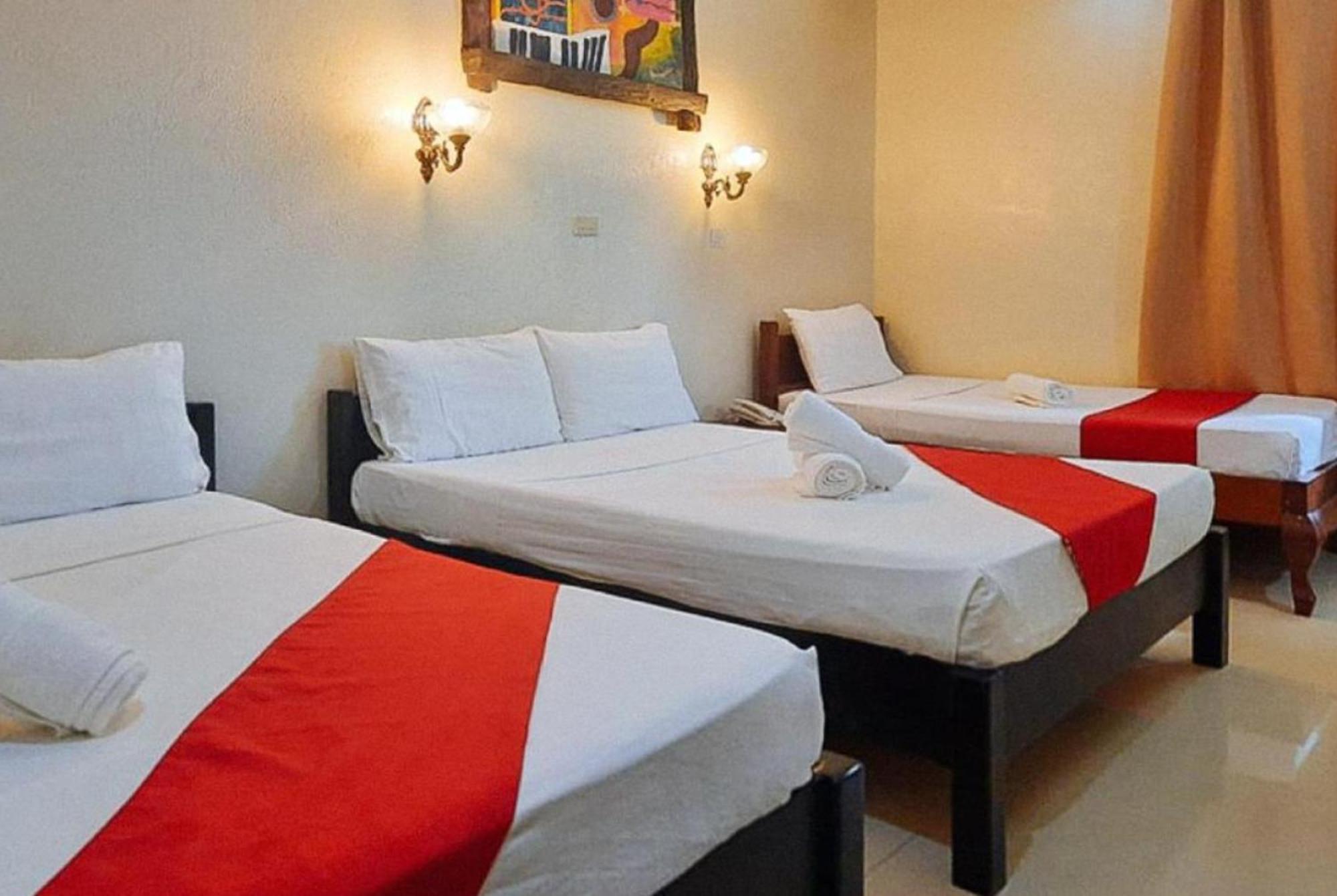 Reddoorz At New Casamila Hotel Palawan Puerto Princesa Eksteriør bilde